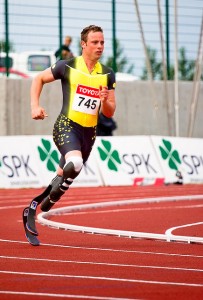 Pistorius running Image of Pistorius racing - coming around the bend in the track.